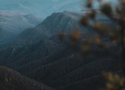 你们都是弟兄